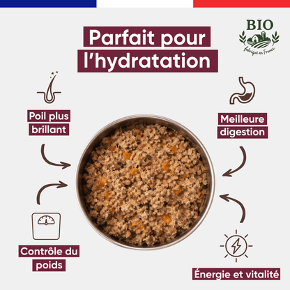 Gamelle en inox remplie de pâtée chien volaille Canichef Bio, avec les bienfaits : parfait pour l'hydratation, poil plus brillant, contrôle du poids, meilleure digestion et vitalité